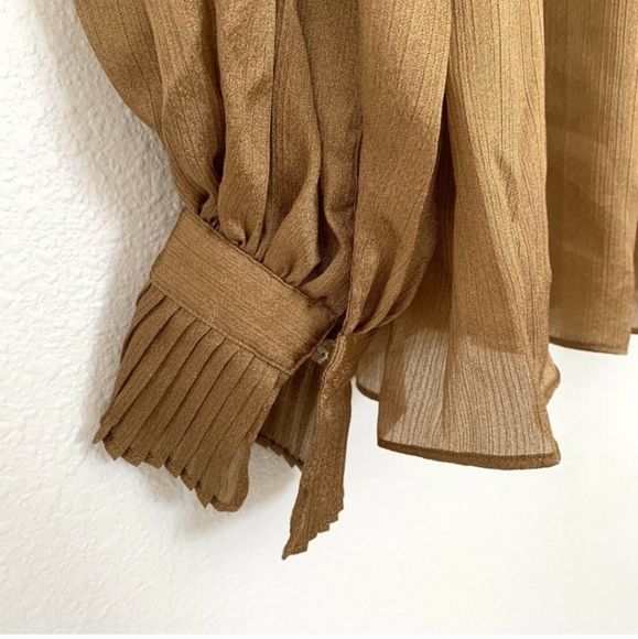 Ralph Lauren Gold Pleated Blouse - Picture 9 of 10